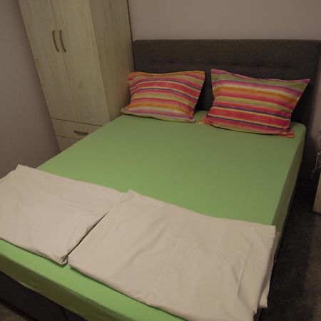 נובי סאד Classic Apartment מראה חיצוני תמונה