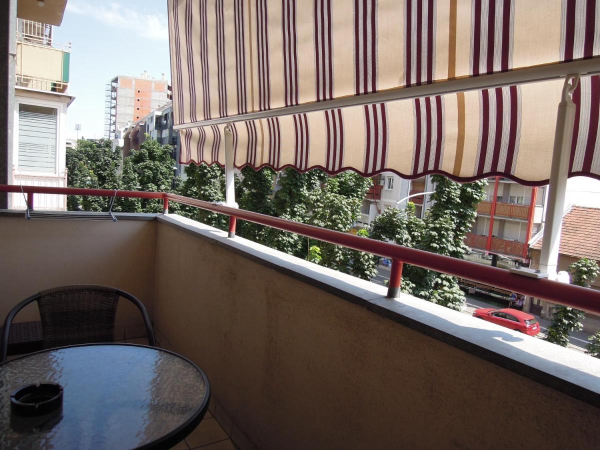 נובי סאד Classic Apartment מראה חיצוני תמונה